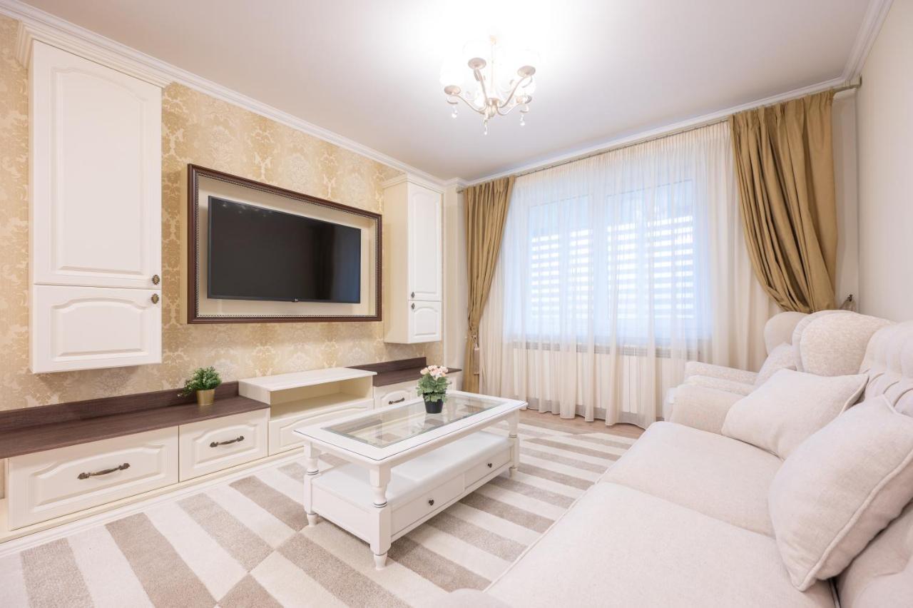 Dragos Flat Apartment Oradea Bagian luar foto
